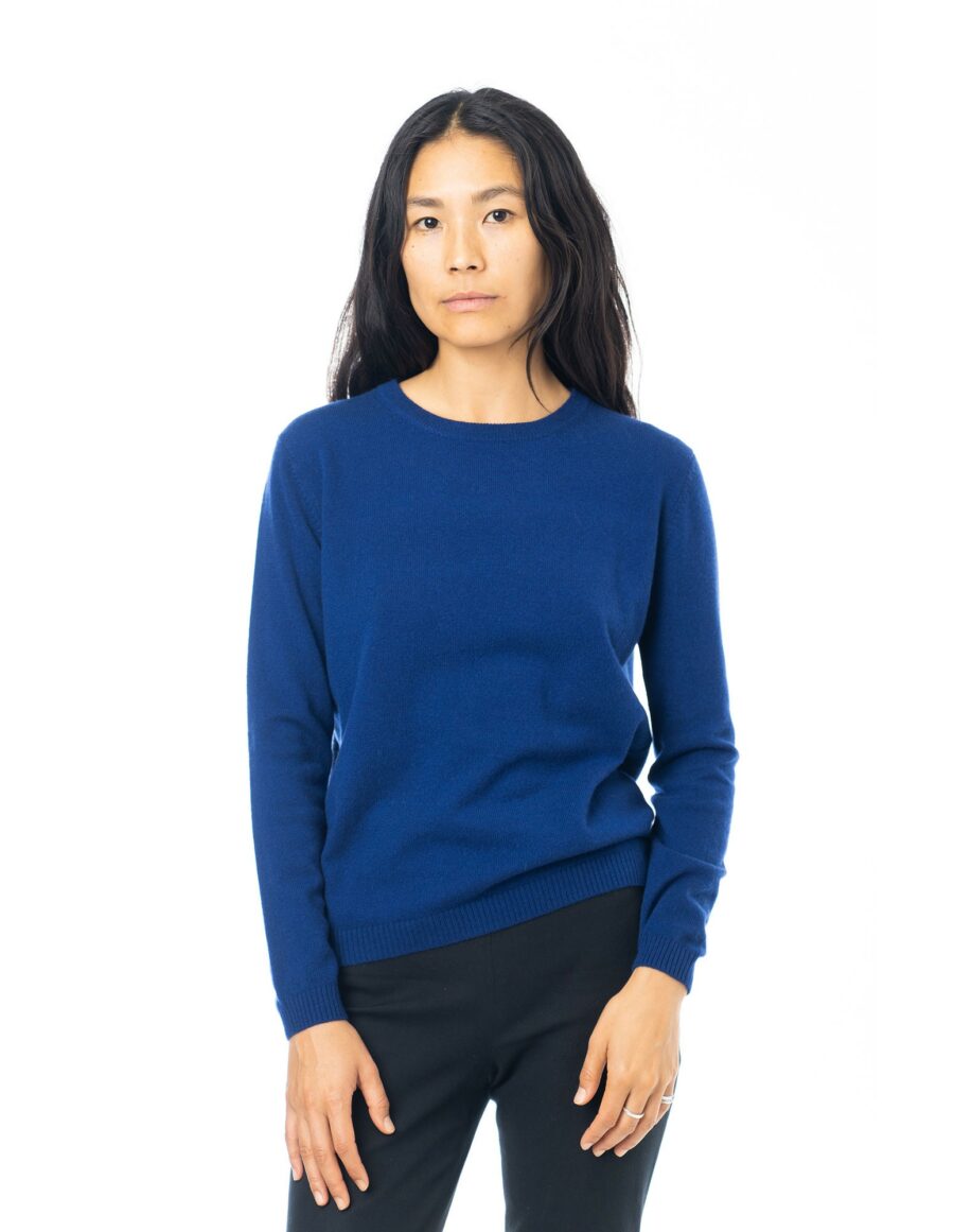FEATHER Klein blue B 900x1161 - Sweater FEATHER - Klein blue