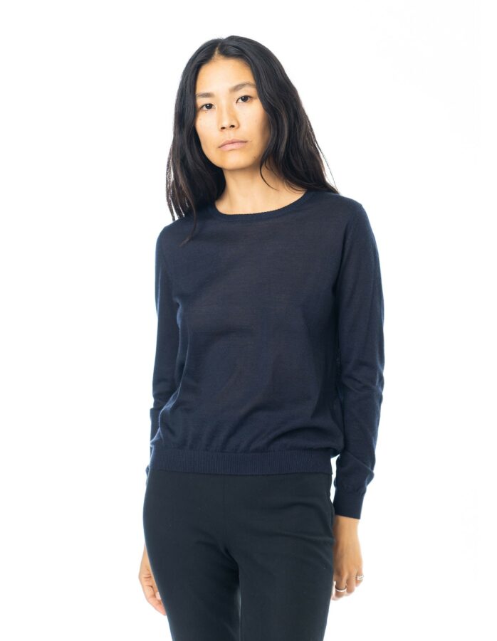 FINE Blackblue A 698x901 - Sweater FINE - Black blue
