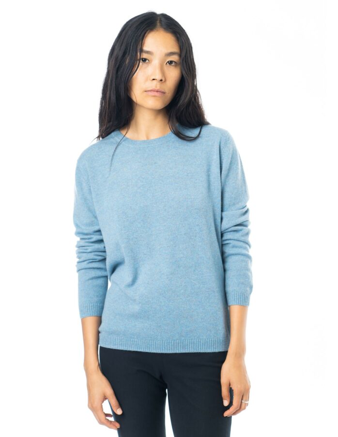 FEATHER Skyblue 698x901 - Sweater FEATHER - Sky blue