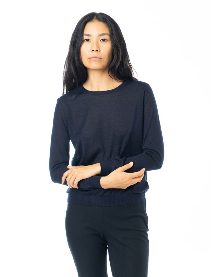 FINE Blackblue B 698x901 - Sweater FINE - Black blue