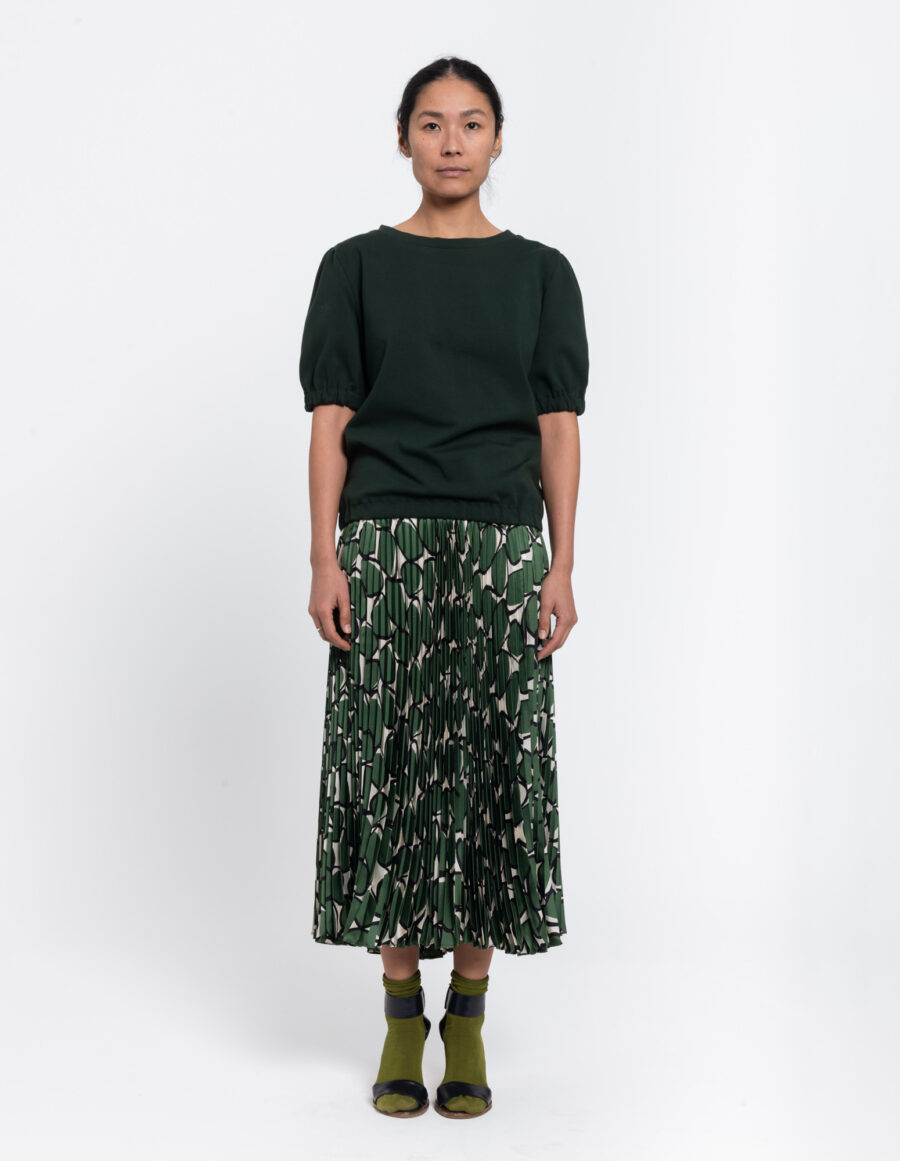Elegant sweatshirt with draped shoulders in a forest green cotton jersey