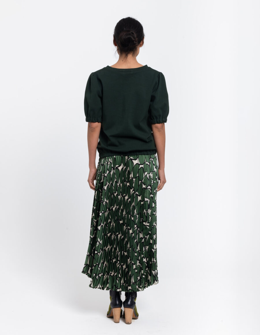 Elegant sweatshirt with draped shoulders in a forest green cotton jersey
